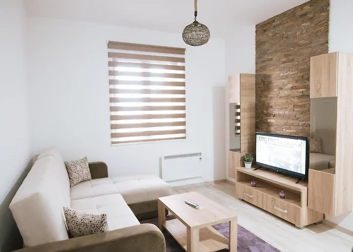 Kraljevi Konaci -apartmani Bajka * Kopaonik