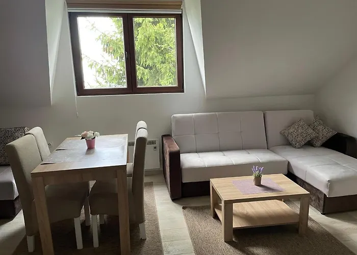 Kraljevi Konaci -apartmani Bajka
