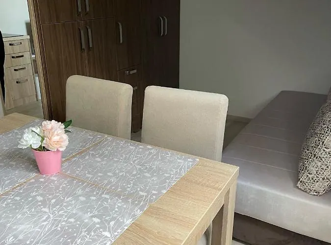 Kraljevi Konaci -apartmani Bajka